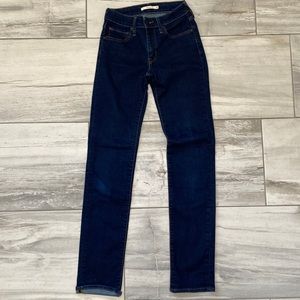 Levi’s 712 Slim Women’s 25 Waist 32 Length Dark Blue Jeans